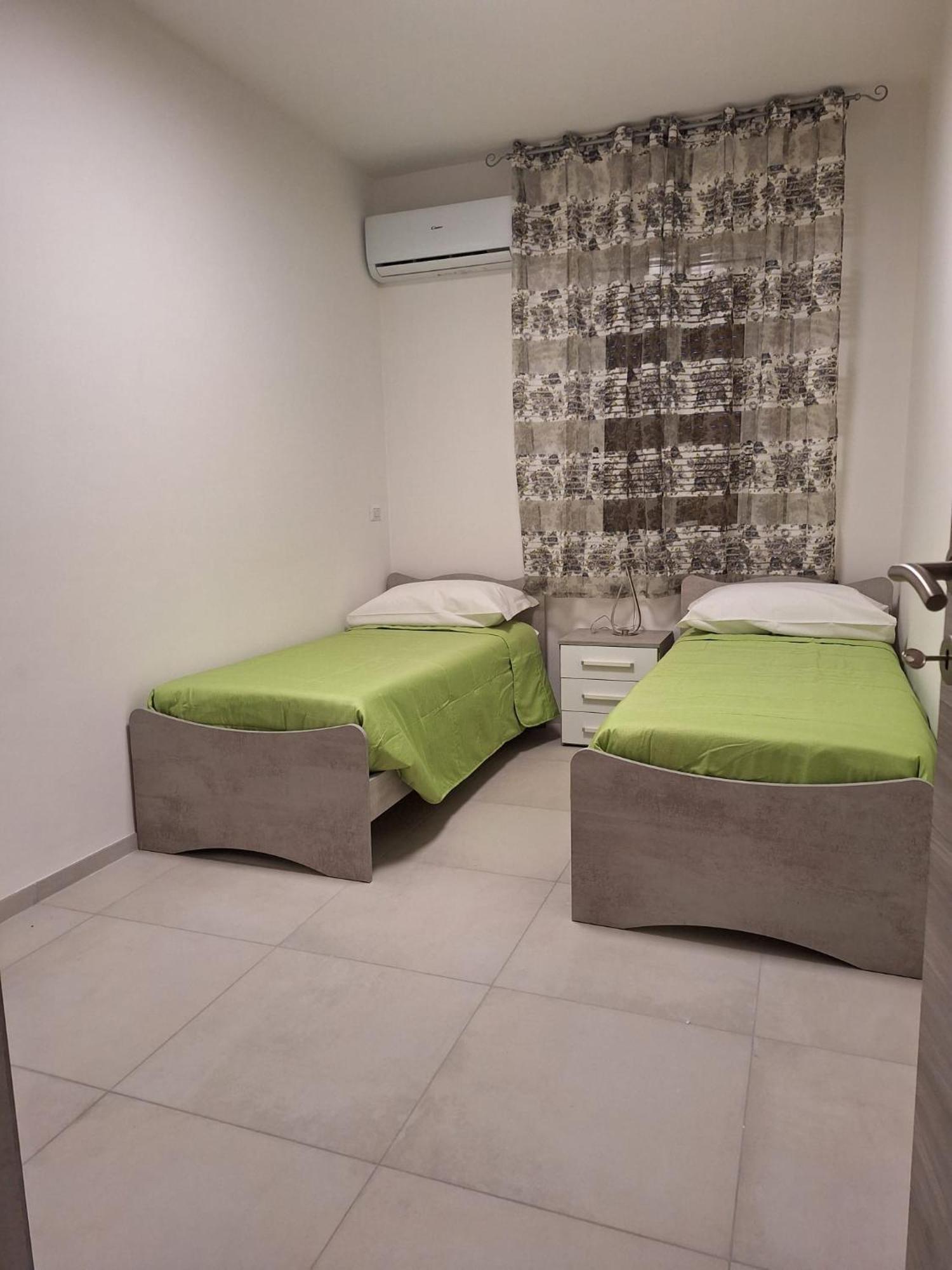Desy Apartment Syracuse Esterno foto